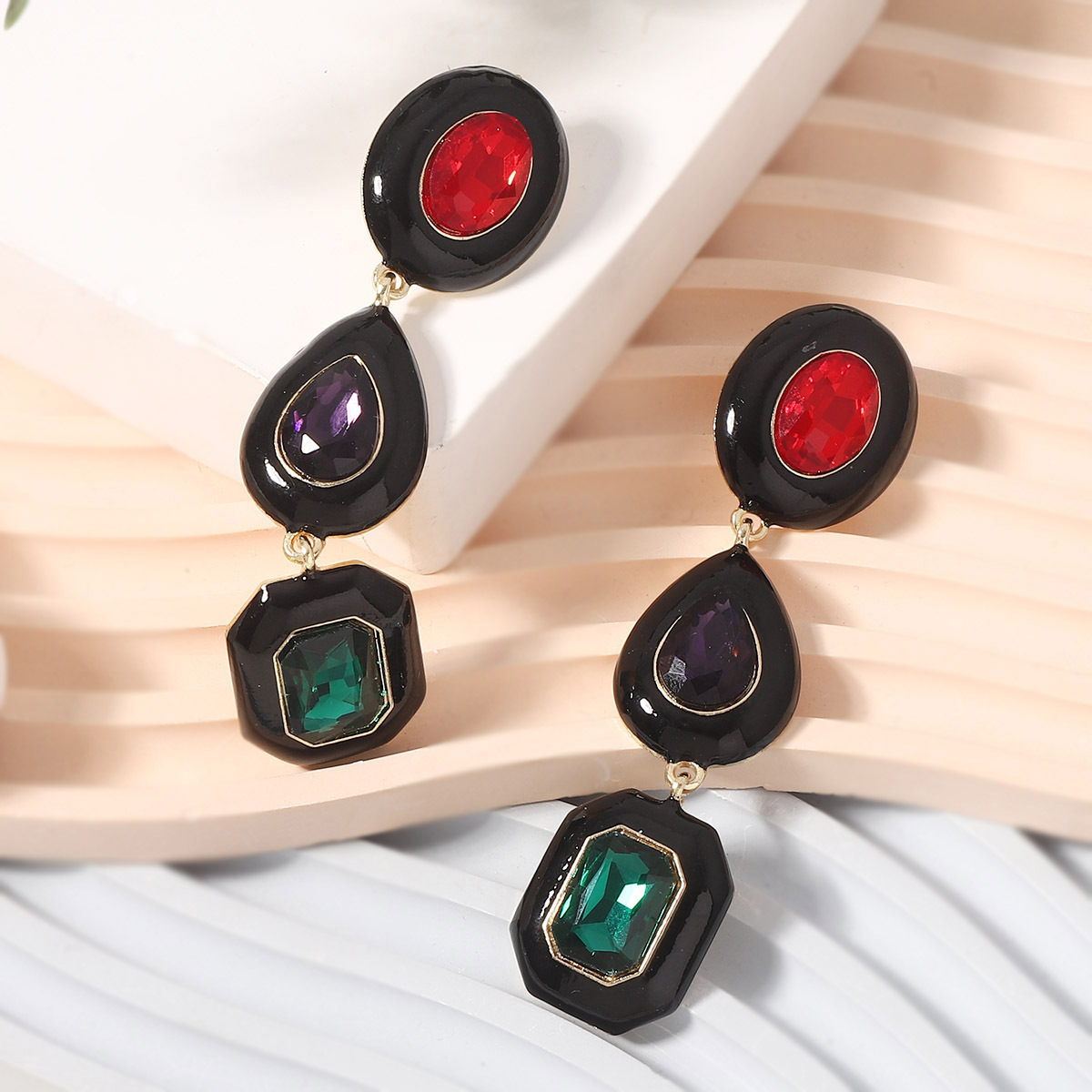 Ethnic Chic Fashion - Retro-chic enamel, unique ethnic style, long